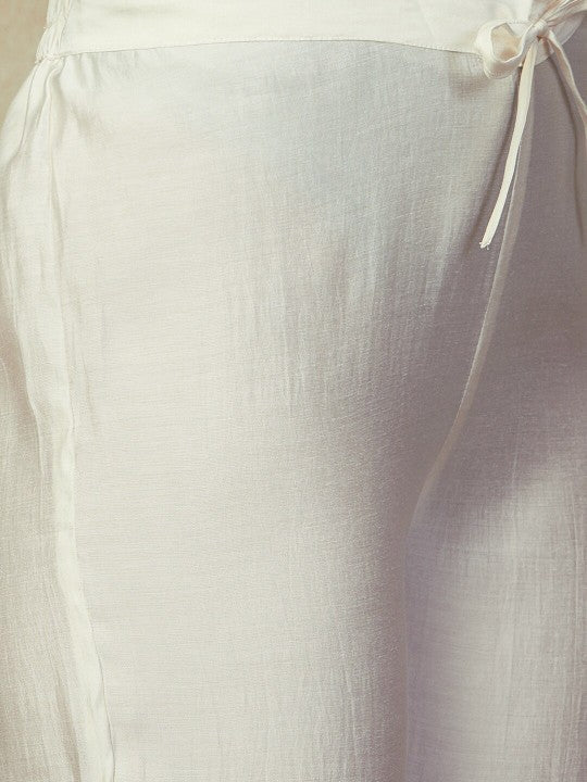 Off White Floral Yoke Design Regular Thread Work Kurta With Trousers