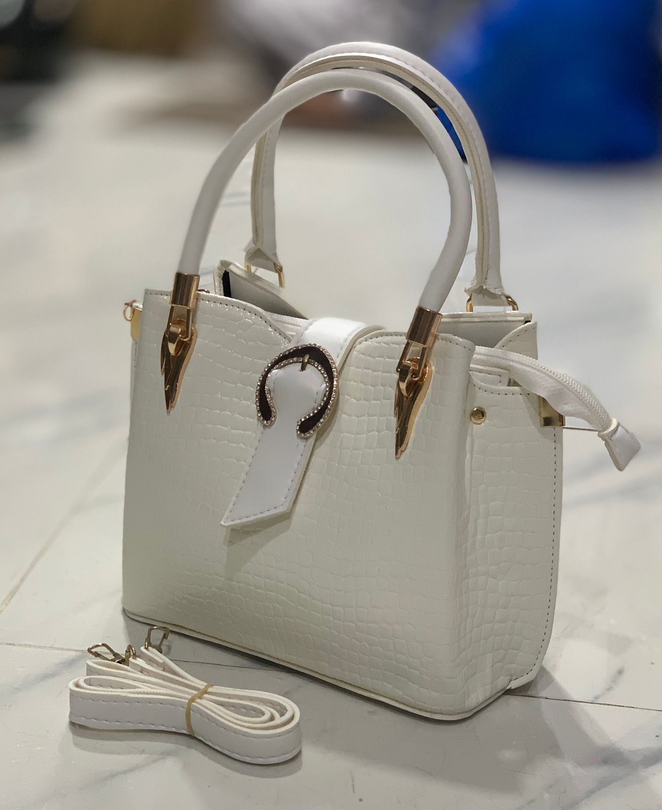 Luxury Crocodile Textured Handbag With Golden Buckle – 3 Colors