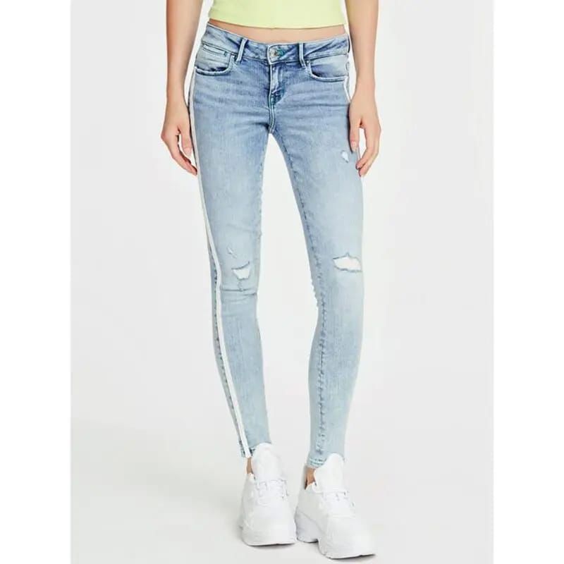 Curve-Hugging Light-Wash Skinny Jeans – Sky Fade SixtyOneShop