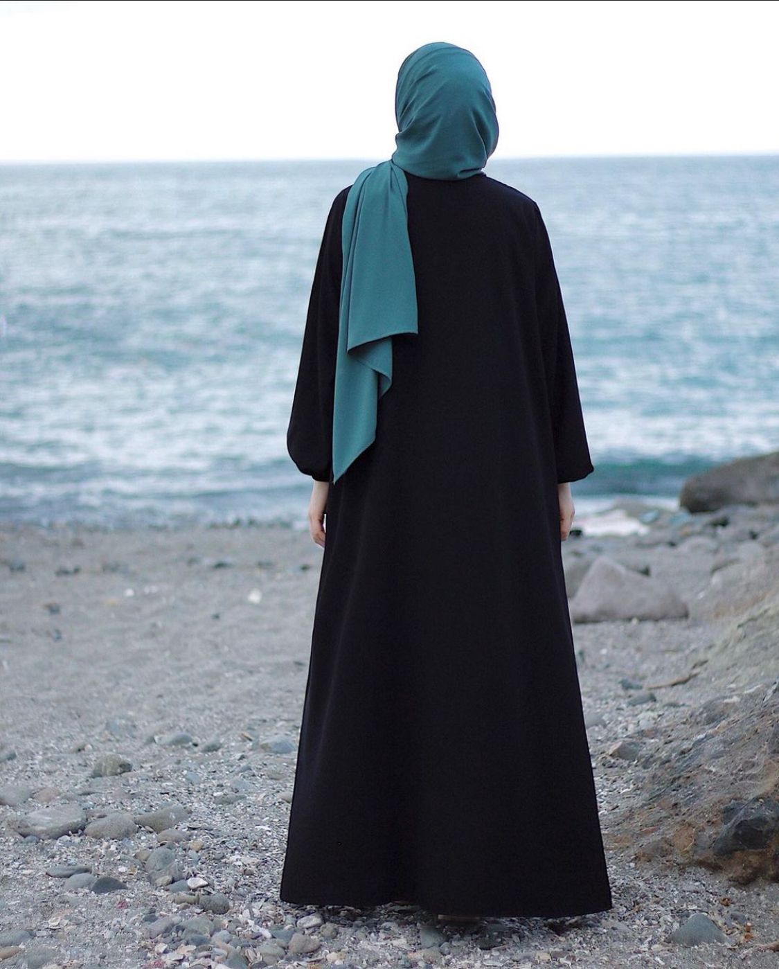 Front half Zipper Style BLISS- Black abaya the-stylefits