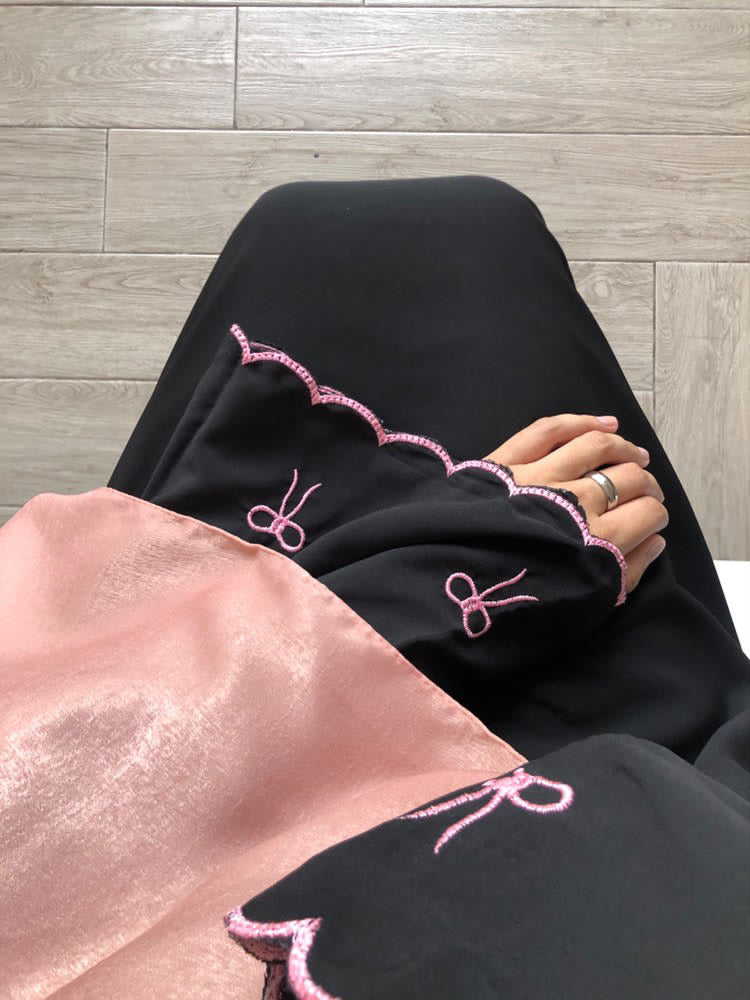 Twill - Bow Abaya in Black the-stylefits