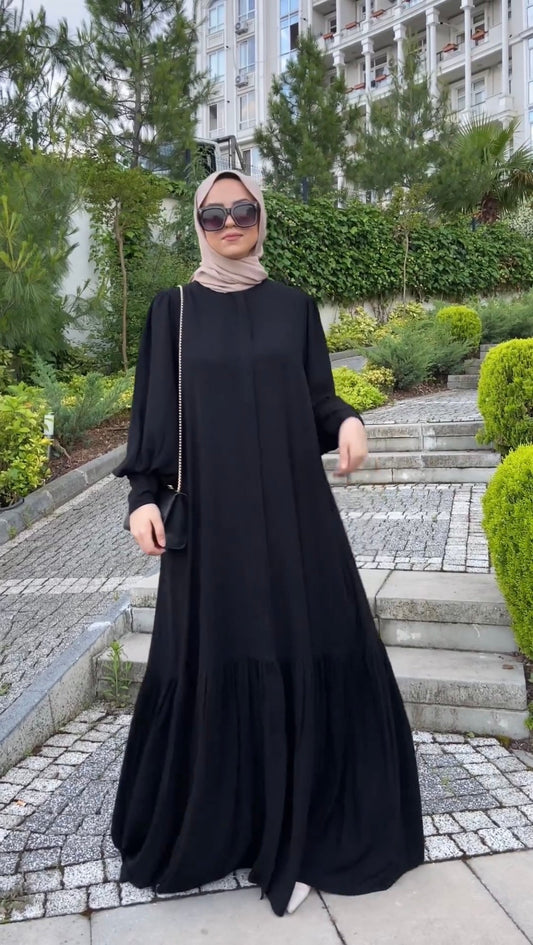 Classic Luxe Black Abaya – Elegant Modest Wear | Saudi & Gulf Style