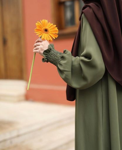 Luxe Modest Abaya – Elegant Everyday Wear | Saudi & Gulf Fashion Trend the-stylefits