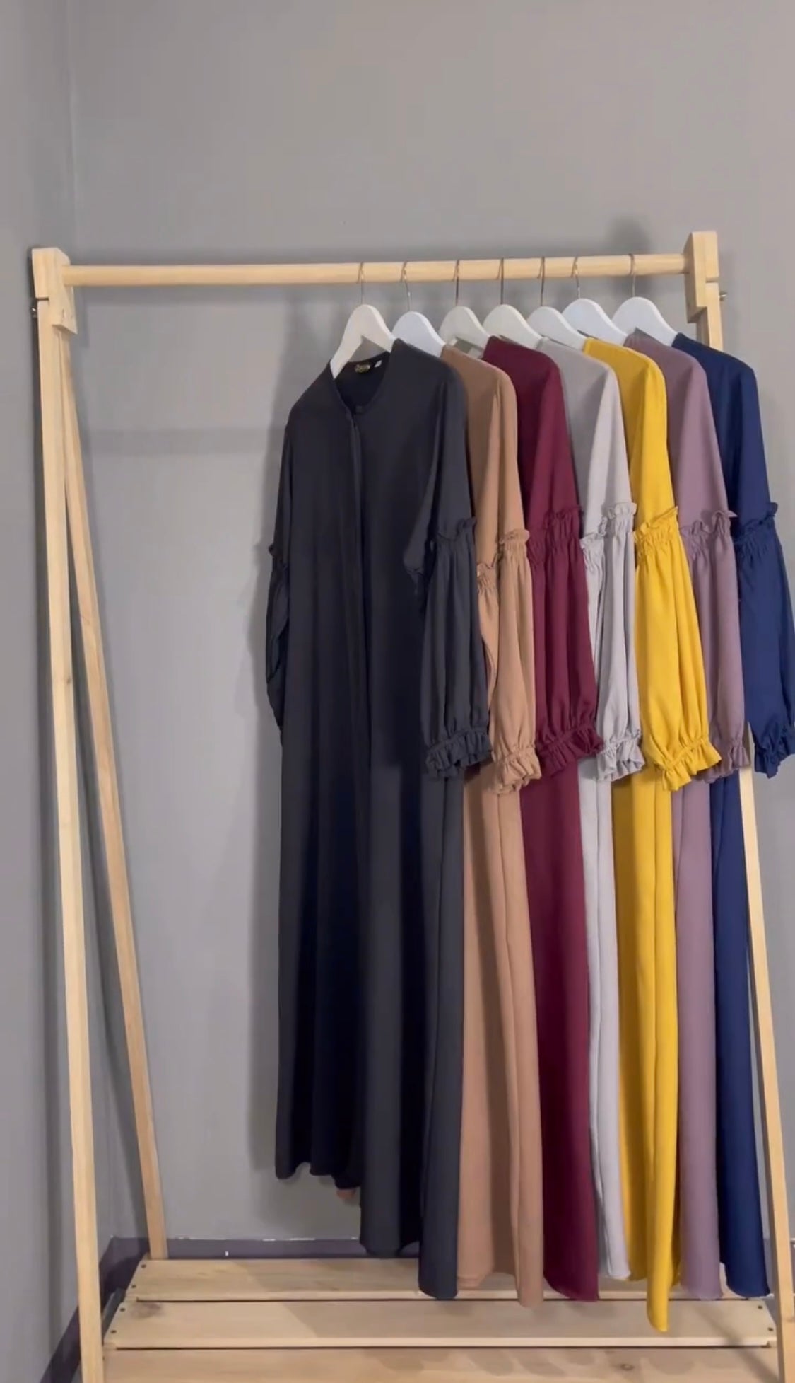 Emira - Puffed Sleeve Abaya the-stylefits
