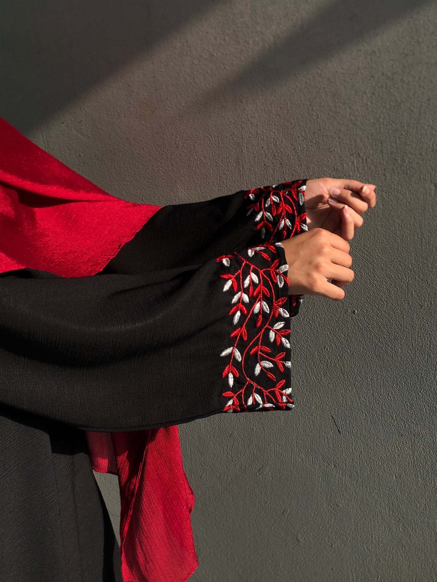 ORCHID - Embroidered Abaya the-stylefits