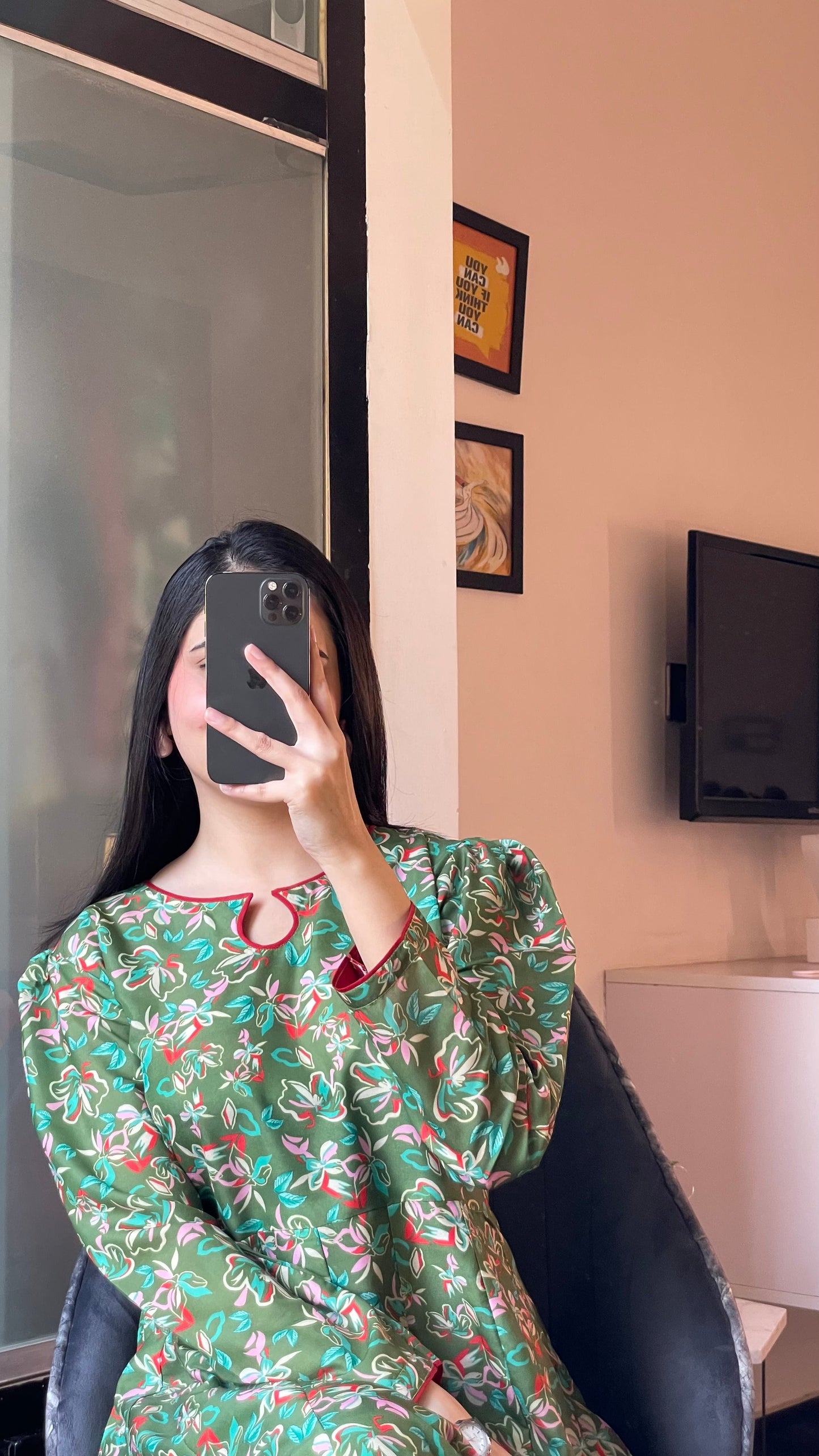 فستان طويل على شكل حرف A من ويسبر