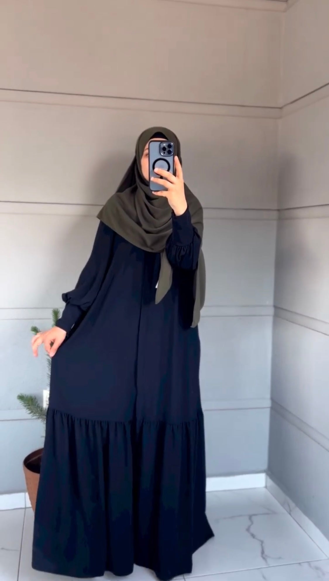 Sapphire - Front Pleated Abaya the-stylefits