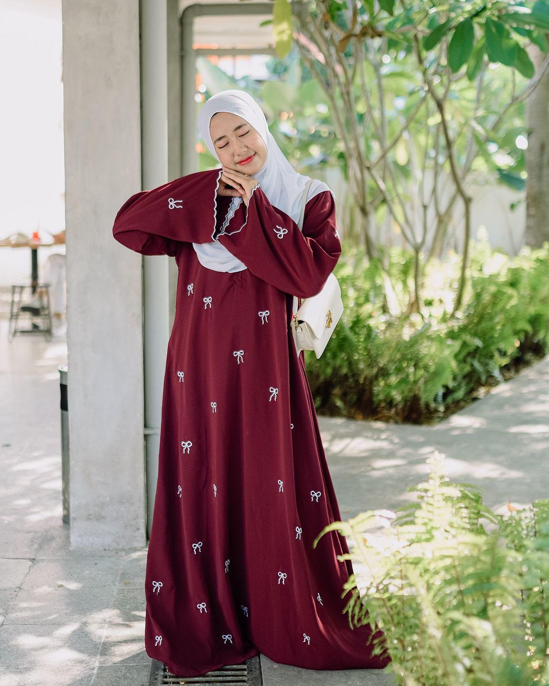 Bow Embroidered Abaya – Elegant Modest Wear for Women the-stylefits
