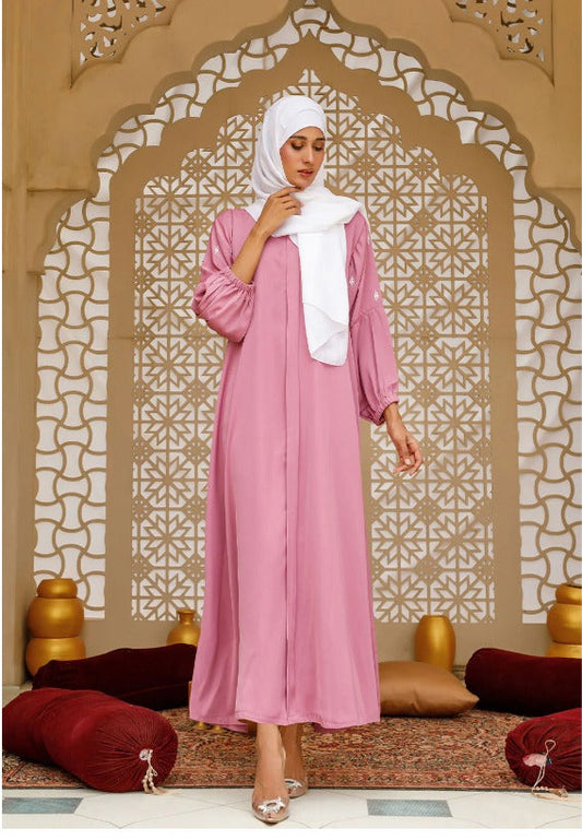 Blush pink abaya paired with hijab for Gulf modest style