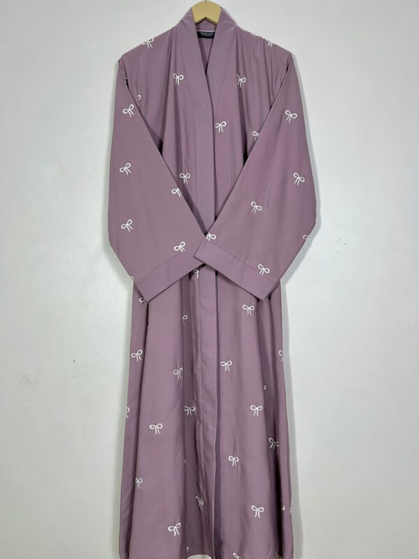 Elegant Mauve Embroidered Abaya – Lightweight Modest Wear for Women | UAE & KSA Fashion