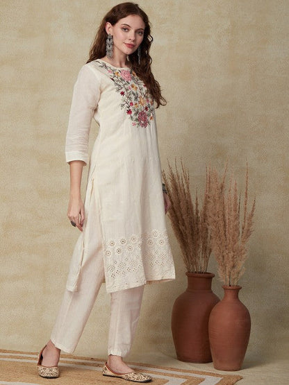Floral Yoke Design Regular Thread Work Pure Cotton Kurta with Trousers
