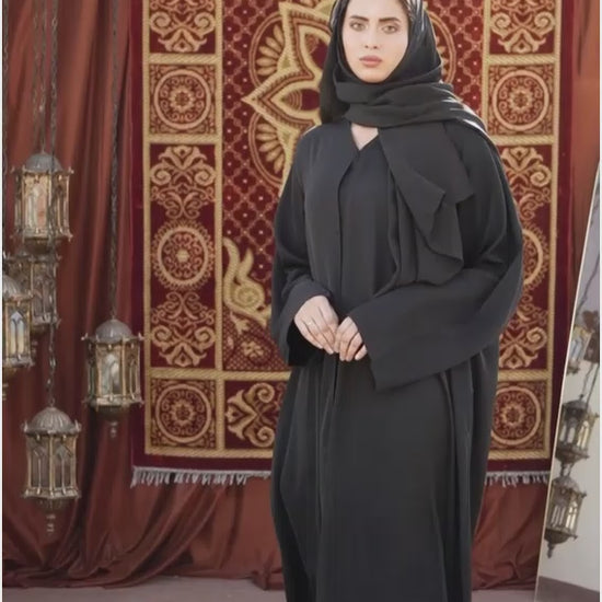 Classic black abaya with flowing silhouette for Gulf women